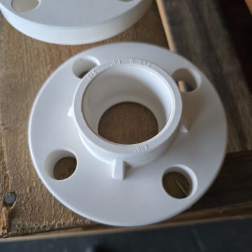 1-1/2 in. PVC TS Flange ASTM D2466 (Socket-Type Pipe Fitting)
