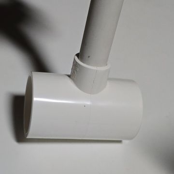 1-1/4 x 1/2 in. SCH40 PVC Reducing Tee 3-Way Pipe Fitting NSF SCH40 ASTM D2466 1.25" x 0.5" T